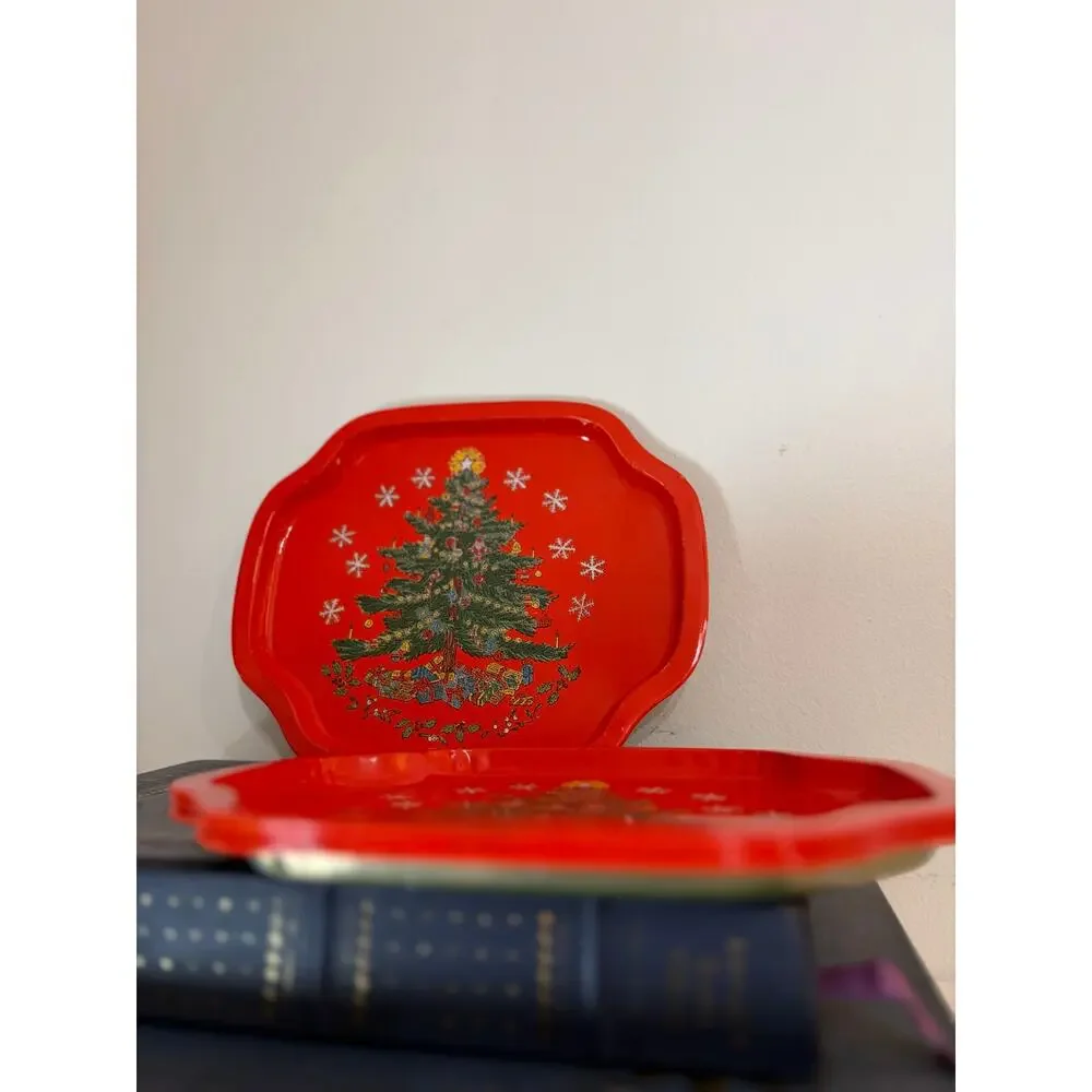 Vintage Metal Snack tray Red Background Christmas Tree Design 1980'S Set Of 4